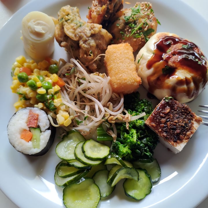photo of Restaurante Éden Comida por kilo shared by @vancorreasic on  07 Feb 2025 - review