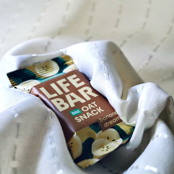 photo of Lifebar Banana Dream Oat Snack shared by @calcabrina on  27 Sep 2024 - review