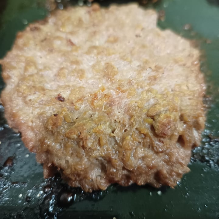 photo of Beyond Meat Original Plant-Based Patties shared by @gabrielschraiber on  15 Oct 2023 - review