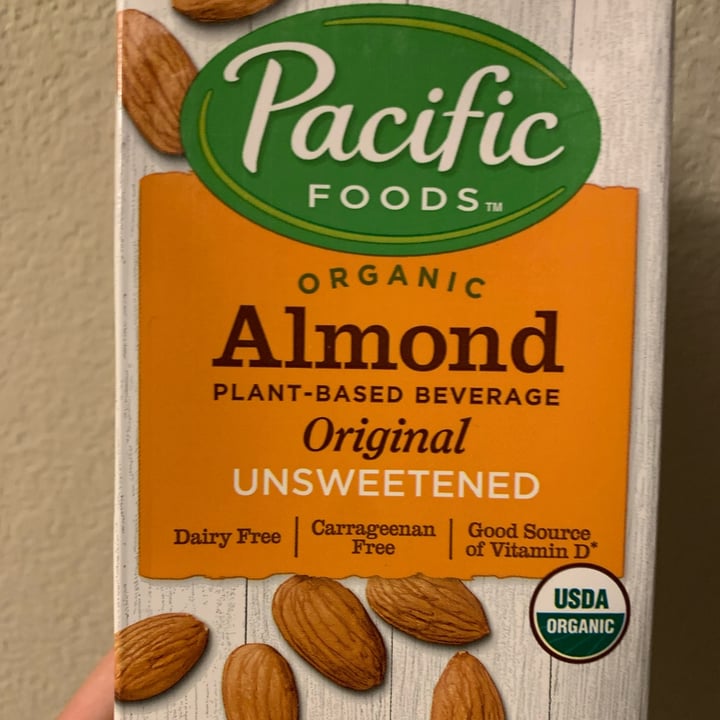photo of Pacific Foods Organic Almond Milk Unsweetened shared by @rochi09 on  24 Apr 2024 - review