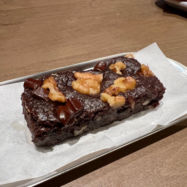 photo of VeganBurg Singapore Brownie shared by @erialc on  22 Sep 2025 - review
