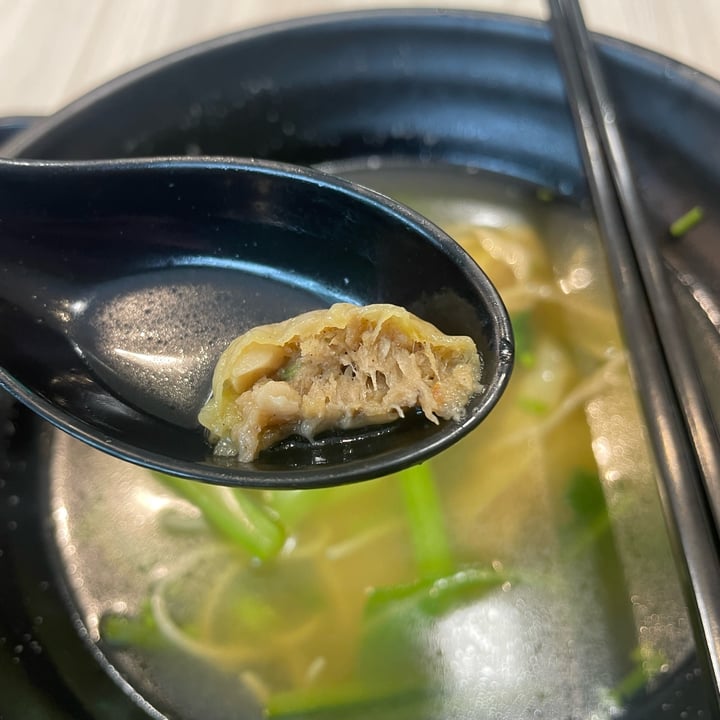 photo of Kale by KangSu @ The Adelphi Wanton Ramen Soup shared by @kelliii on  05 Mar 2025 - review