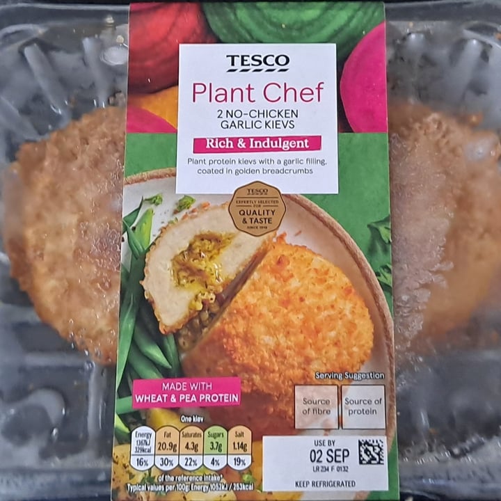 photo of Tesco Plant Chef 2 No-Chicken Garlic Kievs shared by @outgrowing8carnism on  04 Sep 2025 - review