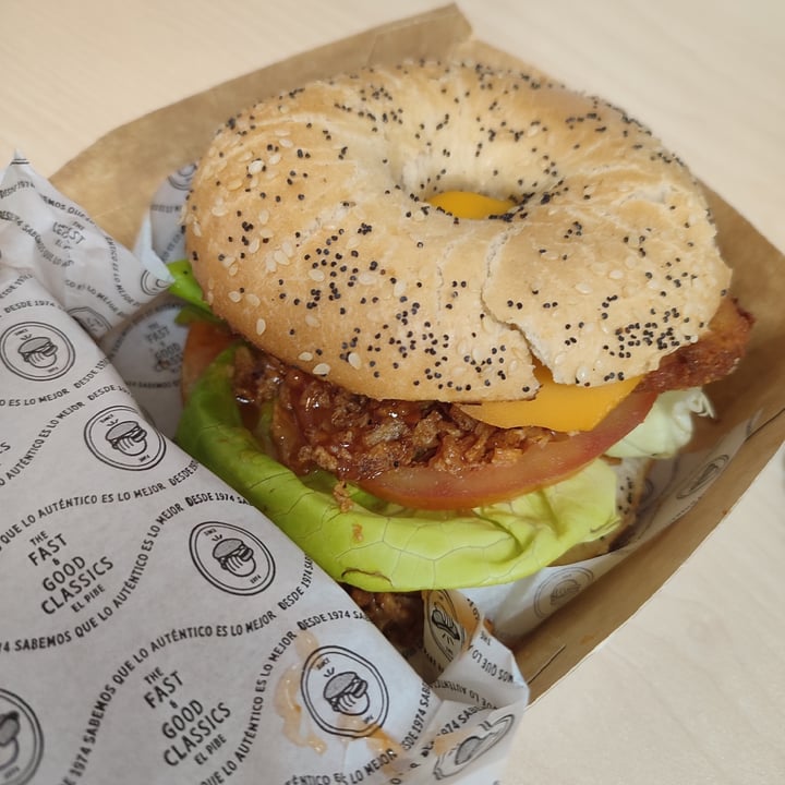 photo of El Pibe NO CHICKEN BAGEL shared by @veggievallde on  29 Apr 2024 - review