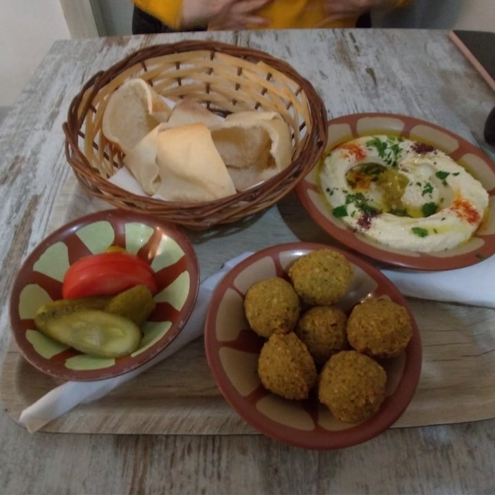 photo of Atomic Falafel Hummus Menù shared by @geb on  23 Feb 2024 - review