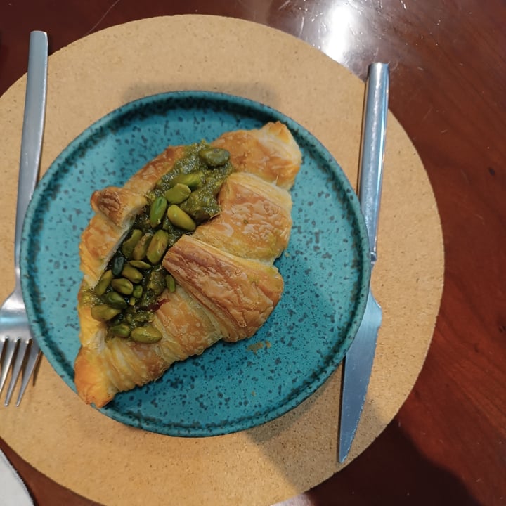photo of A Padoca cornetto al pistacchio shared by @nvf02 on  05 Feb 2024 - review