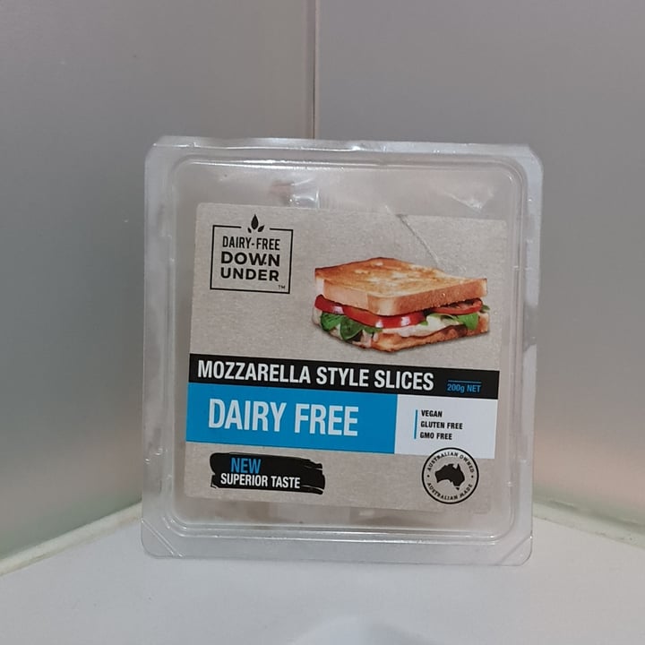 photo of Dairy Free Down Under Mozzarella Style Slices shared by @parismelody on  07 Jan 2024 - review
