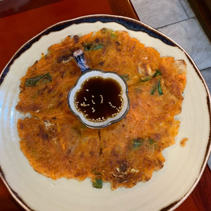 photo of Ginger & Garlic Kimchi Jeon shared by @beckyallott on  18 Feb 2024 - review