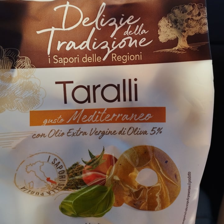 photo of delizie della tradizione taralli gusto mediterraneo shared by @azaholmes01 on  08 Sep 2023 - review