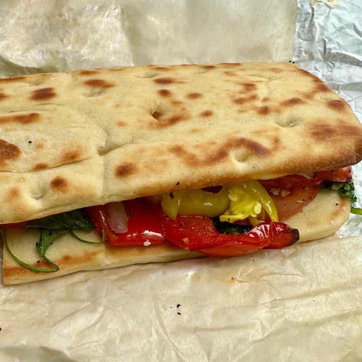 photo of Hocking Hills Inn and Coffee Emporium Vegetable Panini shared by @crazeedeysi on  26 May 2024 - review