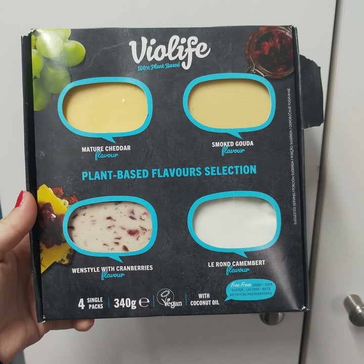 photo of Violife tabla de quesos shared by @zahiathommy on  29 Jan 2025 - review
