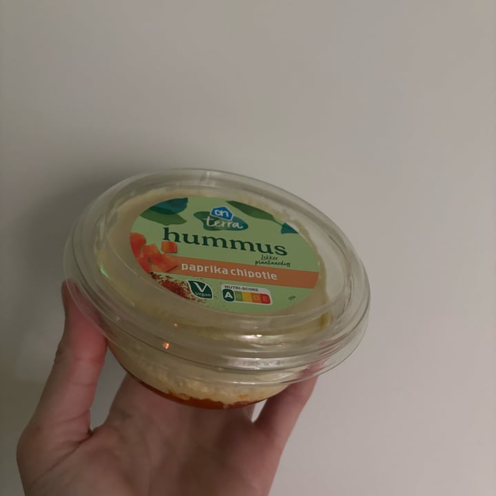 photo of Albert Heijn paprika chipotle hummus shared by @holasoymylk on  15 Apr 2024 - review