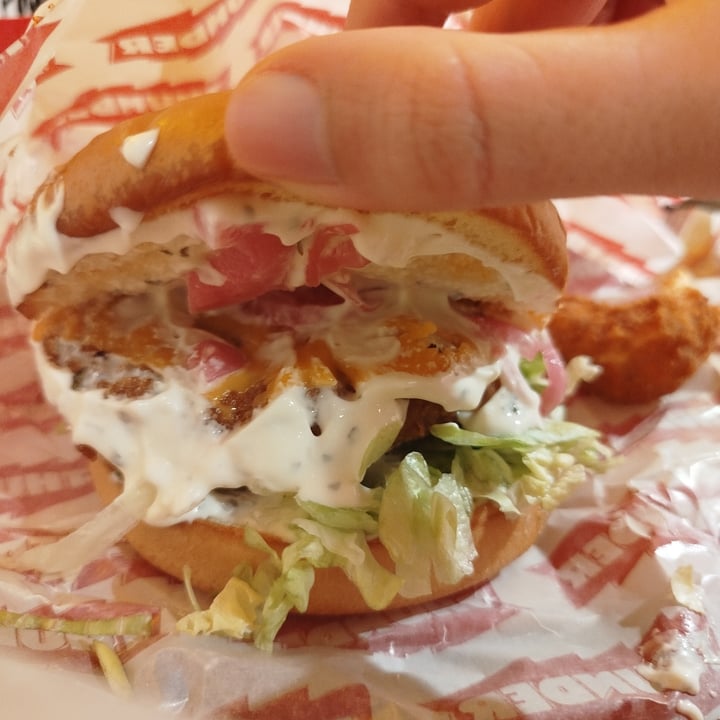 photo of THUNDER VEGAN FOOD Hamburguesa Clásica shared by @bitauniverse on  14 Jul 2025 - review