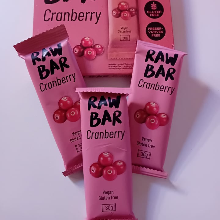 photo of Raw Bar cranberry barritas de frutas y frutos secos shared by @berengueremy on  29 Sep 2023 - review