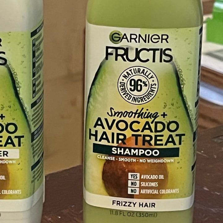photo of Garnier Fructis smoothing and avocado hair treat shampoo shared by @myblissfuljourney on  26 Apr 2024 - review