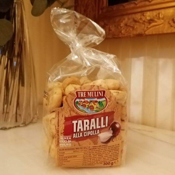 photo of Tre Mulini Taralli alla cipolla shared by @laura1970 on  02 Oct 2025 - review