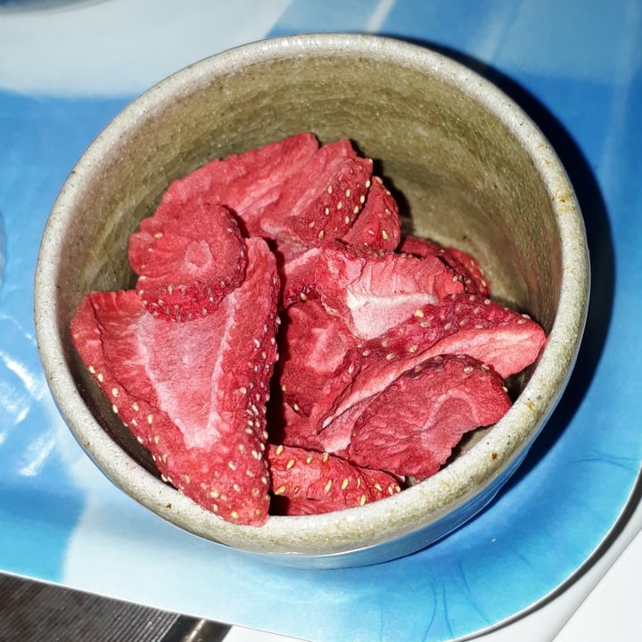 photo of Khoisan Gourmet Frystorkade jordgubbar i skivor shared by @adropoceanic on  26 Apr 2024 - review