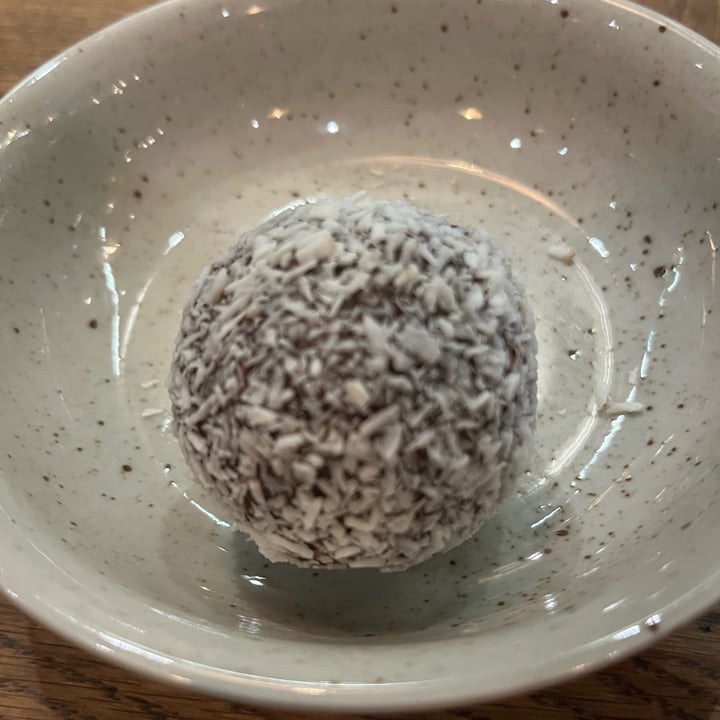 photo of Mocca deli Västerås Chockladbol shared by @plantpowerpal on  11 May 2025 - review