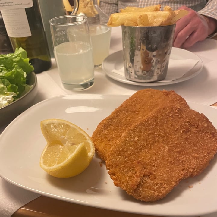 photo of Figlmüller Bäckerstraße Planted Wiener Schnitzel shared by @trixi on  24 Mar 2024 - review