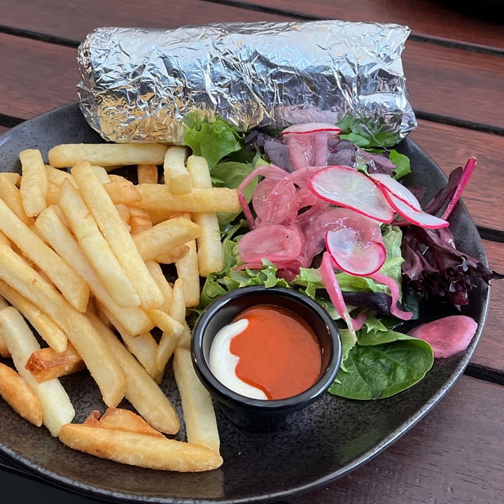 photo of The Cornish Arms Hotel Vegan Souvlaki shared by @veganadam on  11 Sep 2023 - review