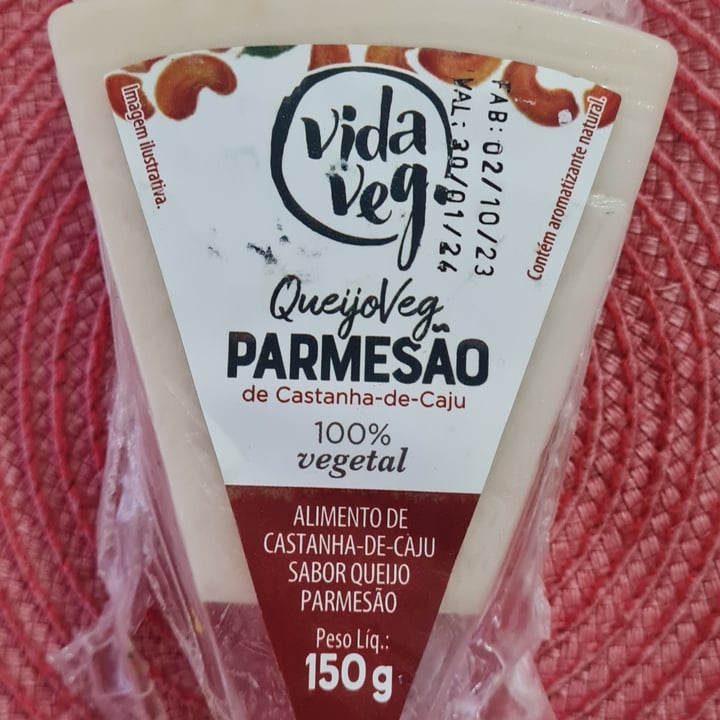 photo of Vida Veg queijo de castanha de caju sabor parmesão shared by @marthacalderaro on  25 Oct 2023 - review