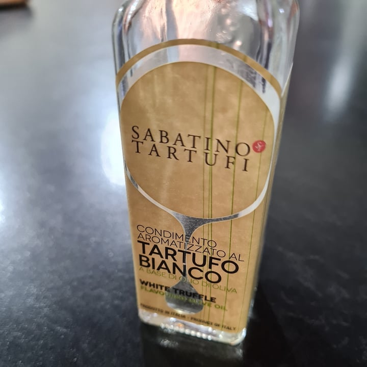 photo of Sabatini tartufo White Truffle Infused Oil shared by @veronicagroen on  26 Sep 2024 - review
