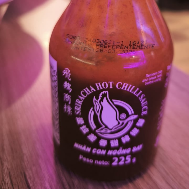 photo of Sriracha Hot chilli Sauce Salsa de chile picante shared by @rubiveg1 on  26 Sep 2025 - review