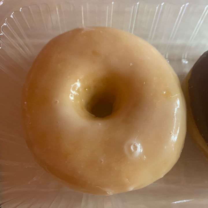 photo of SKS Donut & Croissant Vegan glaze donut shared by @roserose on  10 Mar 2024 - review