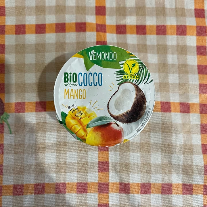 photo of Vemondo Crema yogurt cocco e mango shared by @federicabillero on  16 Jan 2024 - review