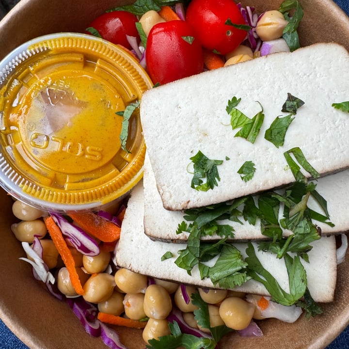 photo of Casalinga Food Company Morrocan Chickpea Salad shared by @carrieannburns on  27 Sep 2025 - review