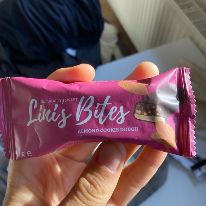 photo of Lini's Bites almond cookie dough bar shared by @david- on  28 Mar 2024 - review