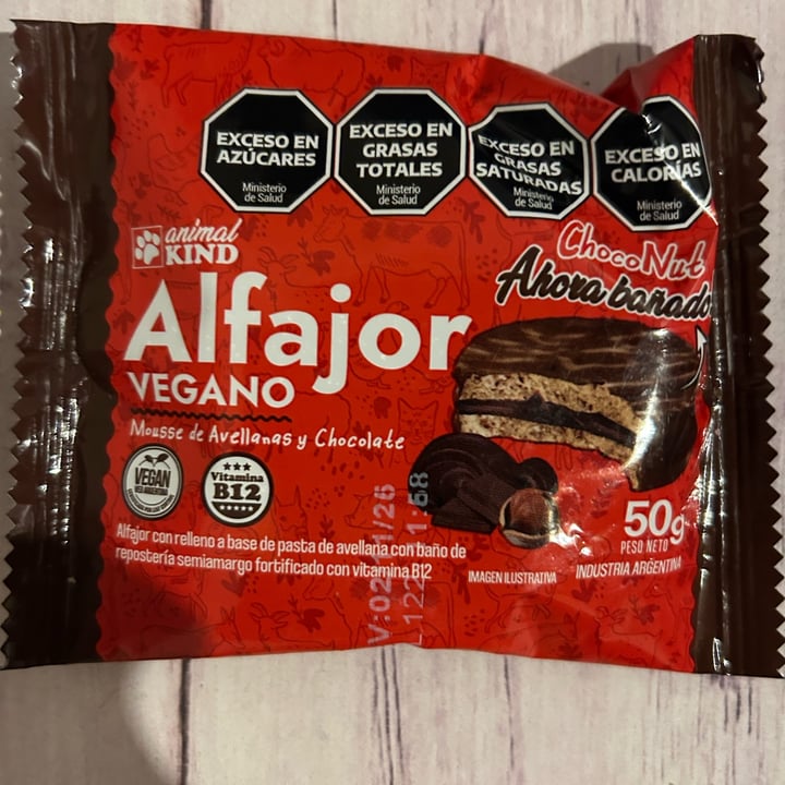 photo of Animal kind Alfajor De Avellanas Bañado shared by @van78 on  13 Aug 2025 - review