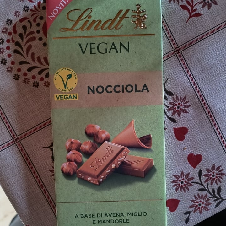 photo of Lindt Vegan Nocciola shared by @moth on  04 Dec 2024 - review