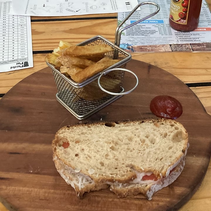 photo of Pizzasaurus Cheese and Tomato Sandwich shared by @catherinews on  11 Nov 2023 - review