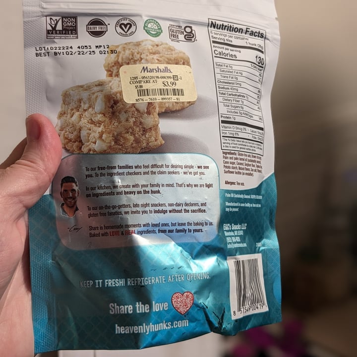 photo of Heavenly Hunks Oatmeal  White Chip shared by @starladear33 on  16 May 2024 - review