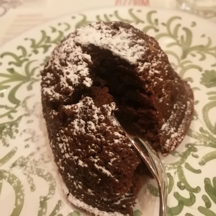 photo of Pizzium - Verona Via IV Novembre 15/A Tortino Al Cioccolato Vegano shared by @edengarden on  05 Dec 2023 - review