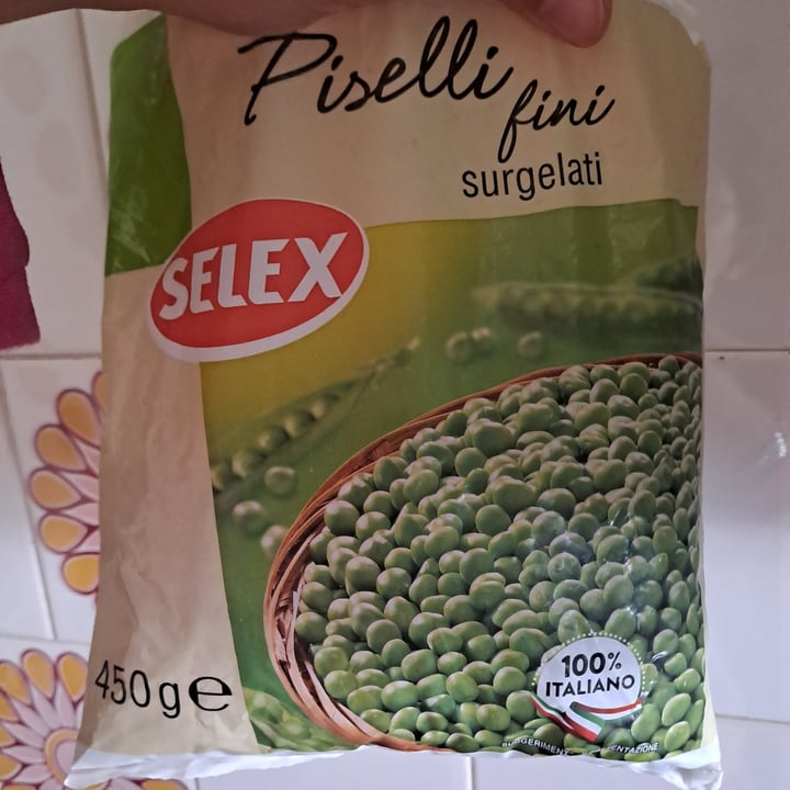 photo of Selex piselli fini surgelati shared by @vegantizi on  22 Apr 2024 - review