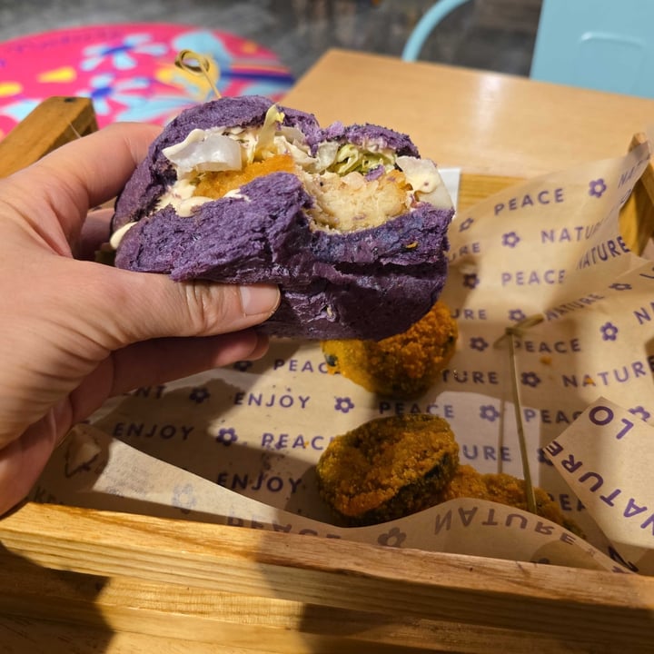 photo of Flower Burger funny crispy shared by @alvi2957 on  20 Feb 2025 - review