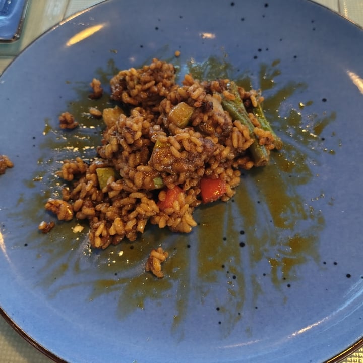 photo of Arrozante Paella Vegana shared by @joellevd on  01 Aug 2025 - review