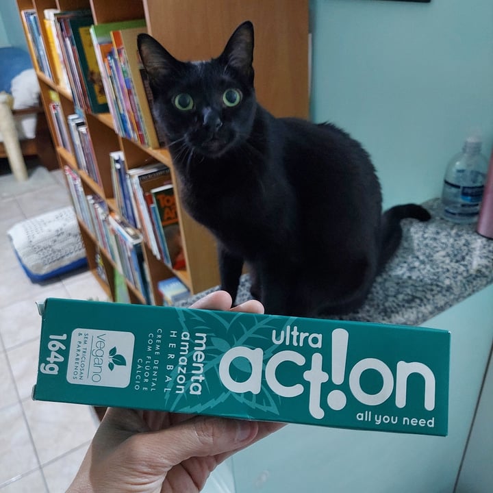 photo of Ultra action Creme dental Ultra Action shared by @licarriel on  27 Nov 2023 - review