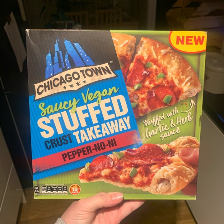 photo of Chicago Town Saucy Vegan Stuffed Crust Takeaway Pepper-No-Ni shared by @beckyallott on  16 Apr 2024 - review