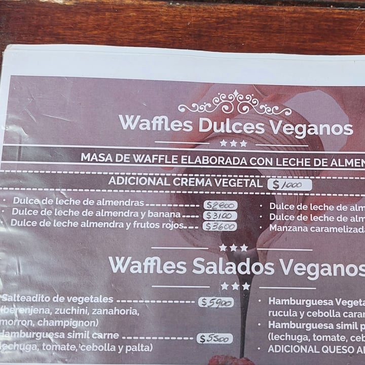 photo of Box wafles y crepes Waffle Vegano Con Dulce de Leche De Almendras shared by @ladylu on  16 Dec 2023 - review