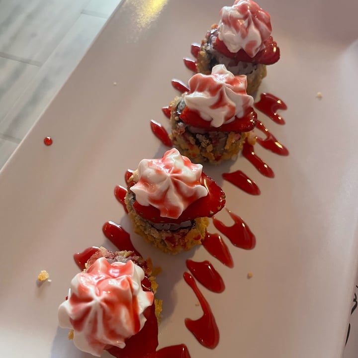 photo of Colors vegan sushi Uramaki Maletto Fritto shared by @martyveg9 on  18 Apr 2025 - review