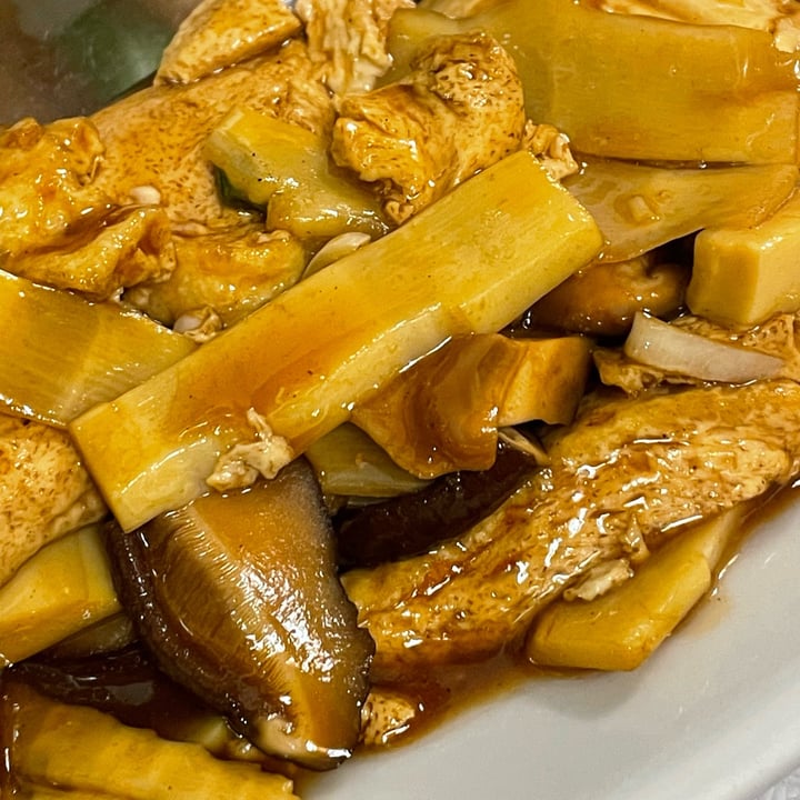 photo of Ristorante Cinese Il Mondo Tofu Con Funghi E Bambù shared by @clxolao on  15 Jul 2025 - review