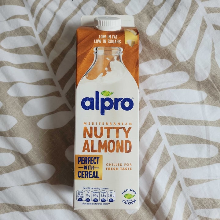 photo of Alpro alpro nutty almond milk shared by @riaria on  15 Jul 2024 - review