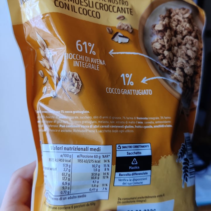 photo of Crownfield muesli croccante original shared by @lucianothecat on  08 Jul 2025 - review