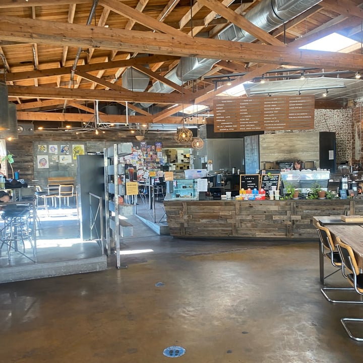 photo of Cartel Roasting Co. vegan blueberry muffin shared by @rogerfriday on  17 Sep 2024 - review