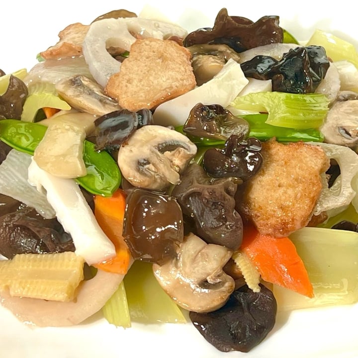 photo of Yuan Su Vegetarian Deluxe Stir Fry shared by @pdxveg on  07 May 2024 - review