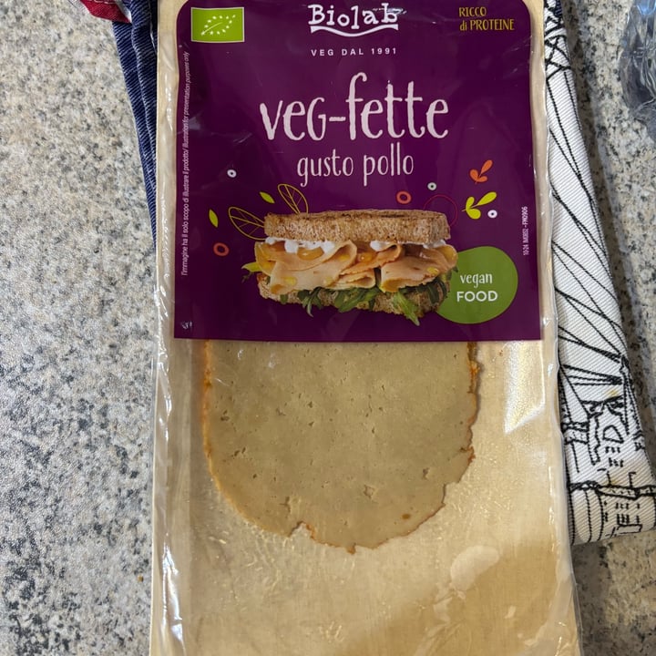 photo of Biolab vegetarian & vegan organic foods veg-fette gusto pollo shared by @marti99 on  02 Feb 2025 - review