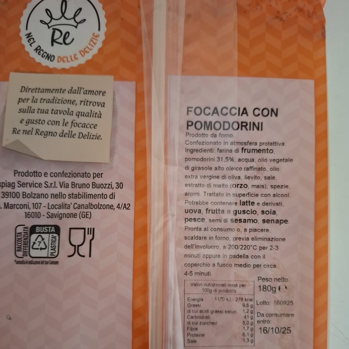 photo of Re focaccia con pomodorini shared by @daniveg on  28 Sep 2025 - review